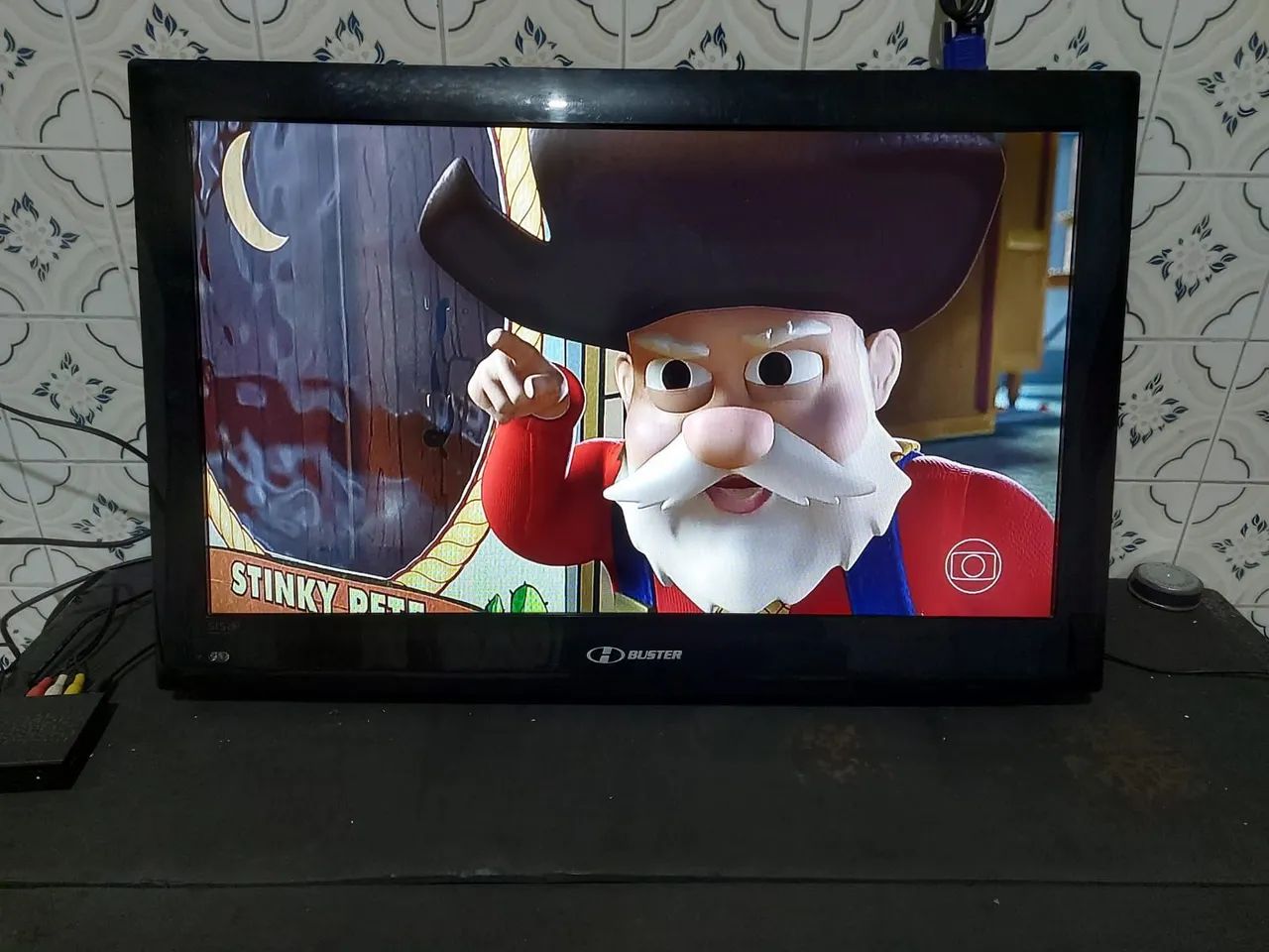 Vende-se TV LCD 32 polegadas Buster  - Foto 2