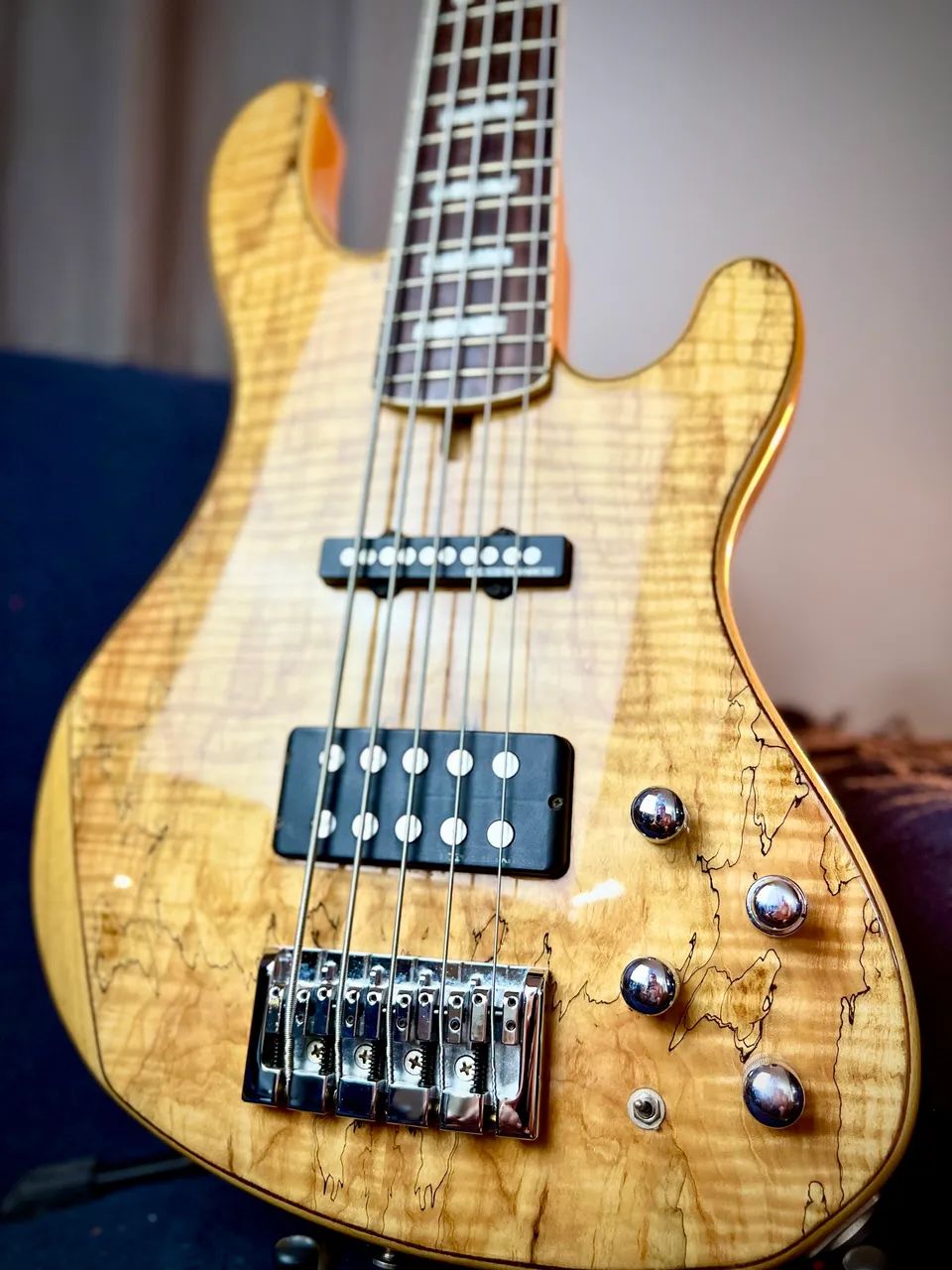 Contrabaixo Cort GB5 Custom 