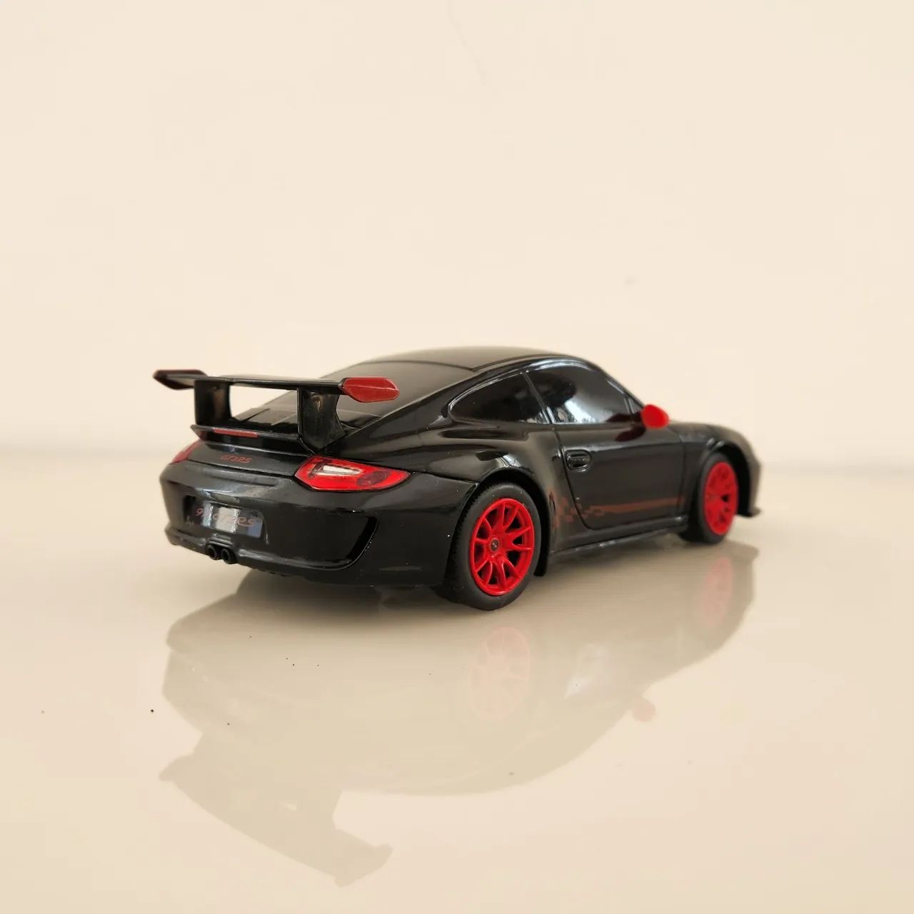 Miniatura Porsche 911 GT3 RS 1:24 - Sucata - Foto 4