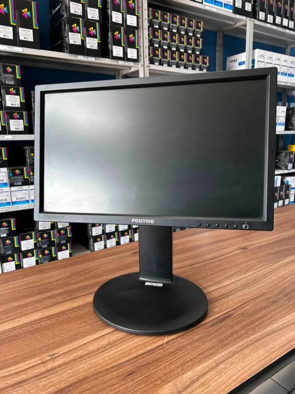MONITOR SEMINOVO POSITIVO 19''