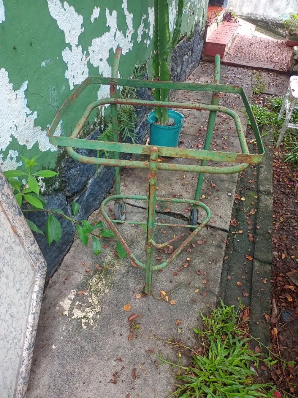 Carrinho para churrasqueira precisa pintura e a cupla - Foto 4