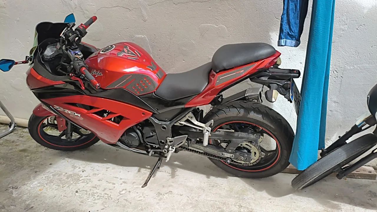 Kawasaki Ninja 300 - Foto 4