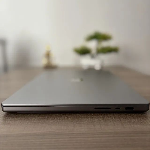 Macbook M1 Pro 16gb 512SSD Perfeito estado - Notebooks - Novo