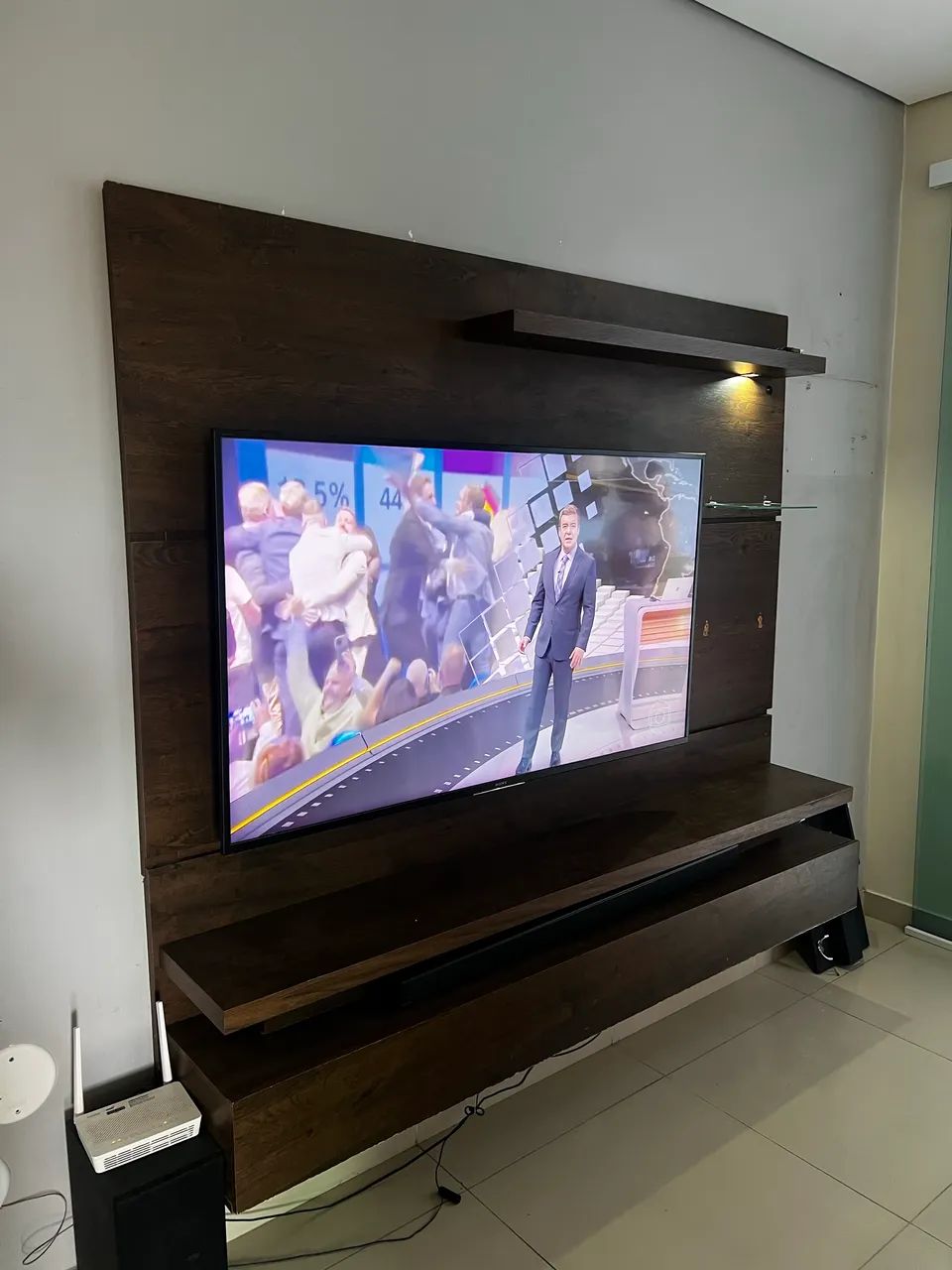 Rack suspenso para TV 55 polegadas  - Foto 3