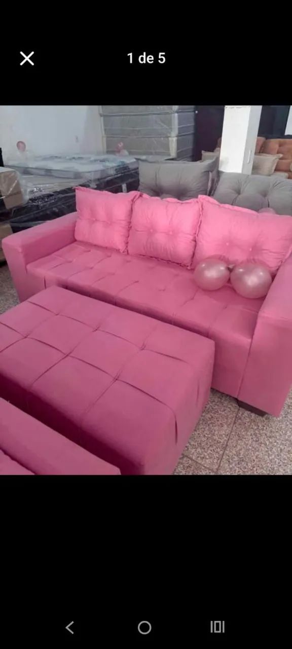 Lindo sofá de 3 lugar com puff grande. A pronta entrega. - Foto 4