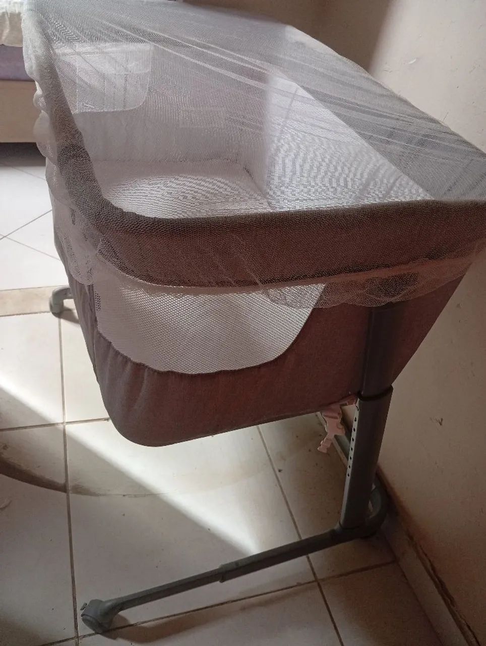 Vendo berço portátil  - Foto 2