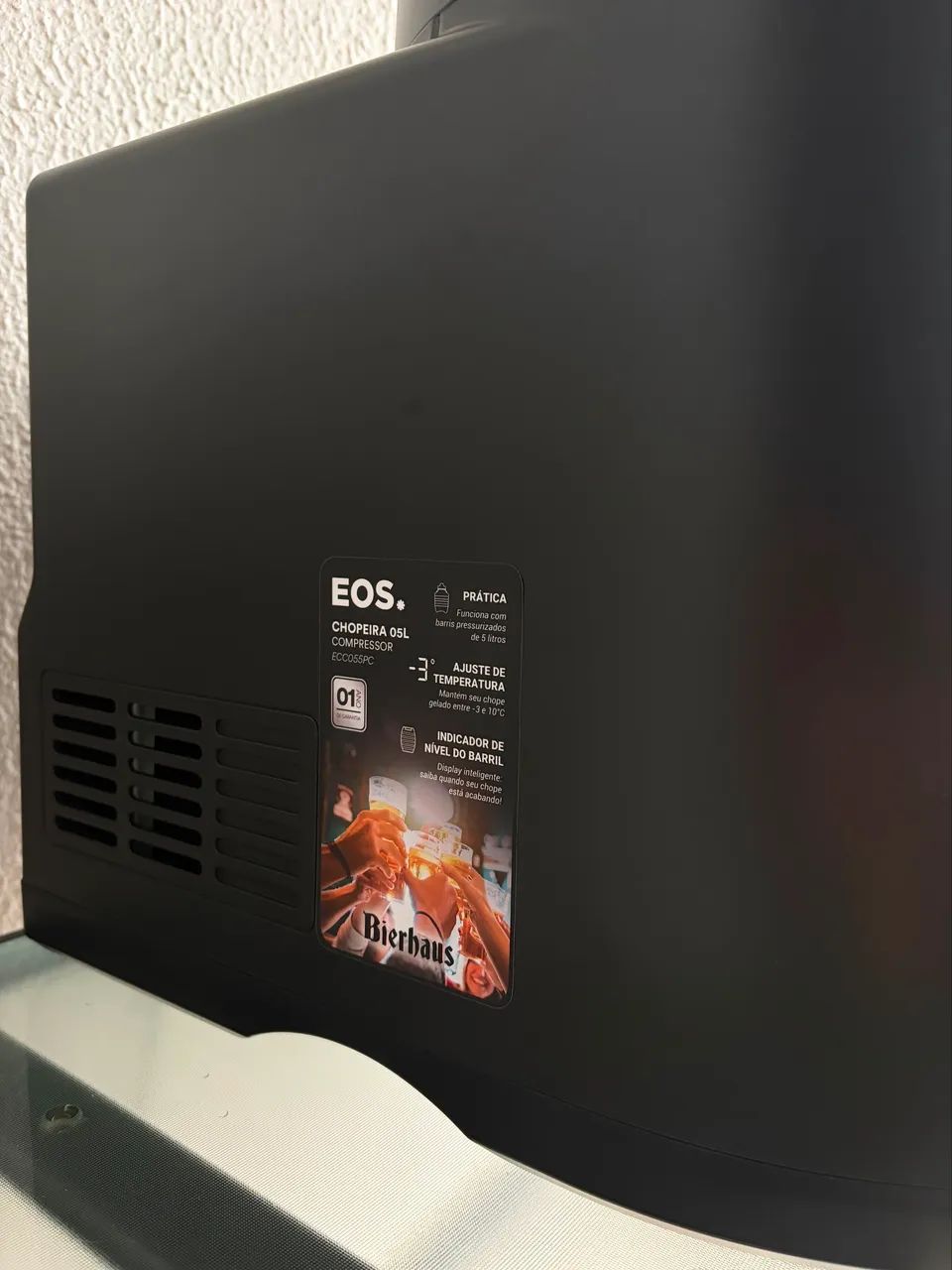 Chopeira EOS Bierhaus 5 Litros com Compressor All Black ECC055PC 110V - Foto 3