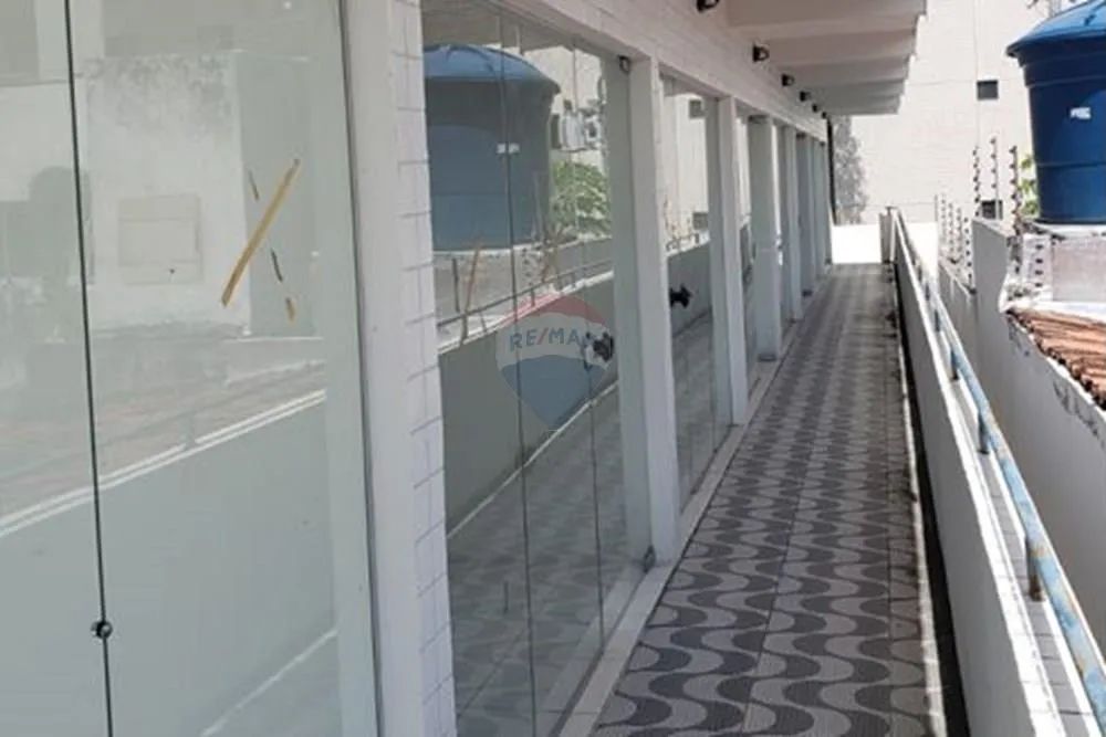 "Investimento Comercial: Loja Moderna em Recife"
