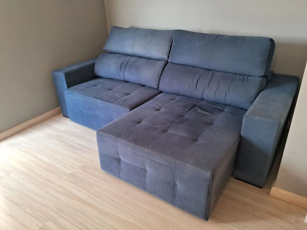 NAVY BLUE SUEDE RECLINING SOFA467354011473039362