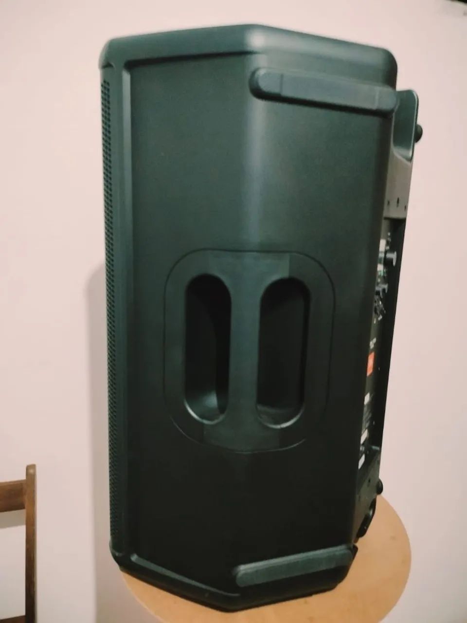 caixa de som JBL eon715 profissional  - Foto 4