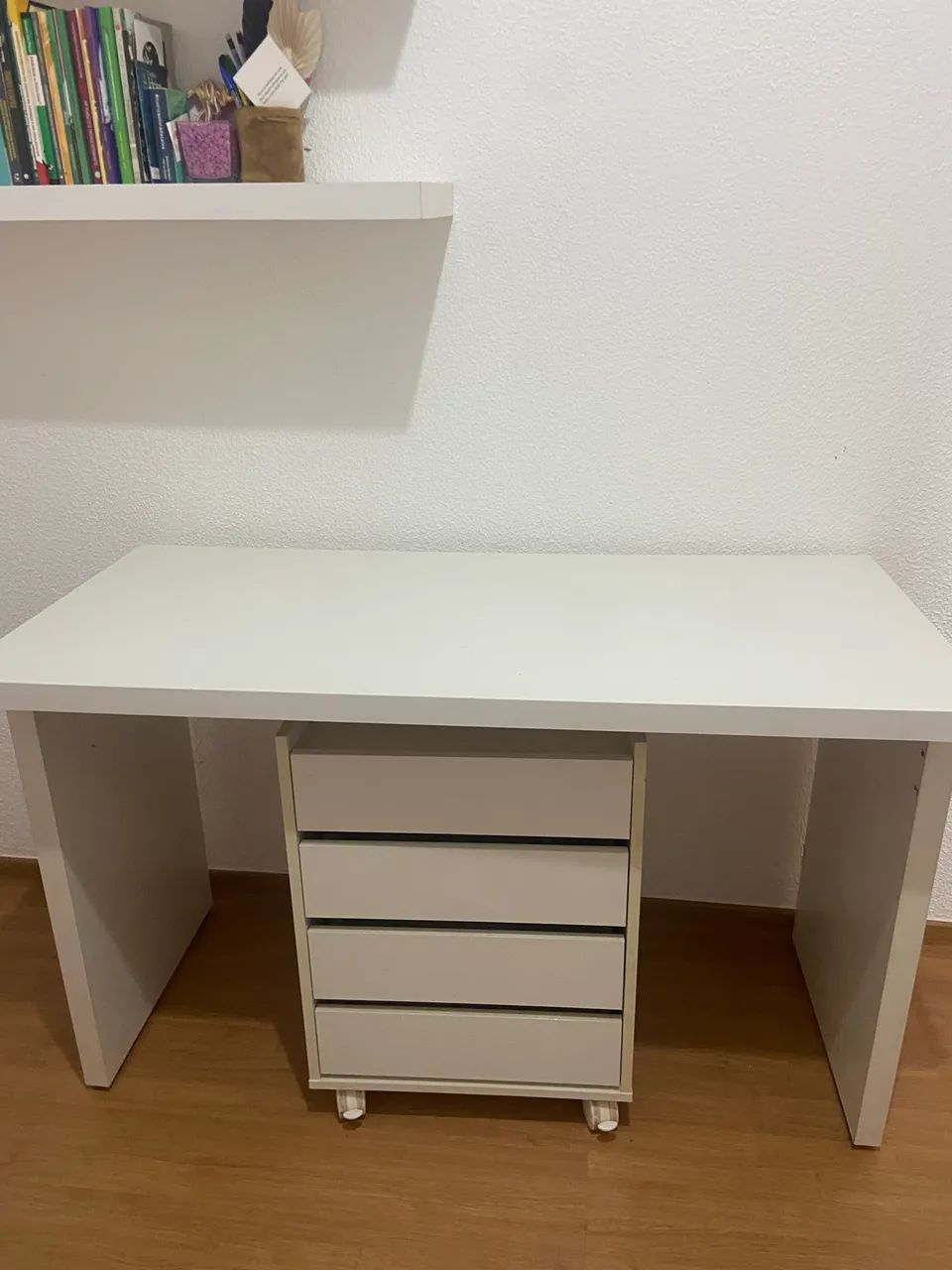 Mesa de estudos  - Foto 4