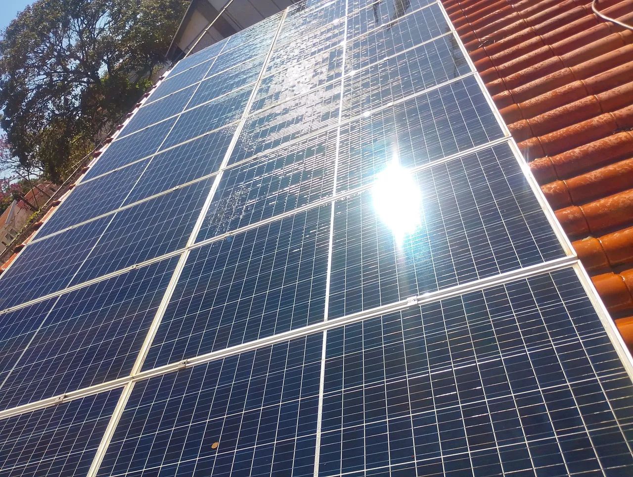 Manutenção de placa solar e ar condicionado  - Foto 2