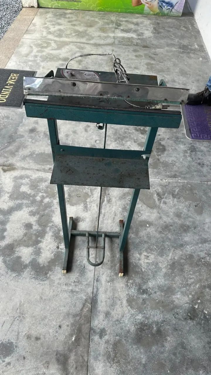 VENDE-SE Maquina Seladora.