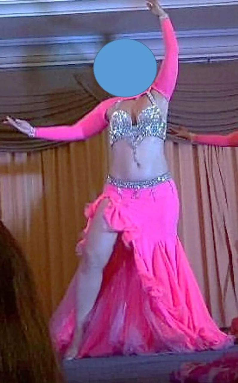 Figurino Rosa Neón Dança do Ventre - Foto 2