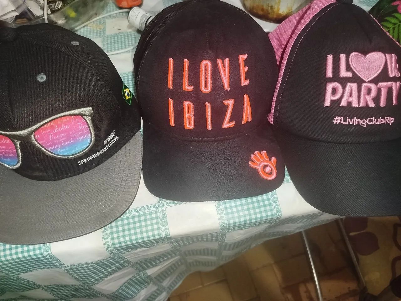 Vendo 4 bonés  - Foto 5