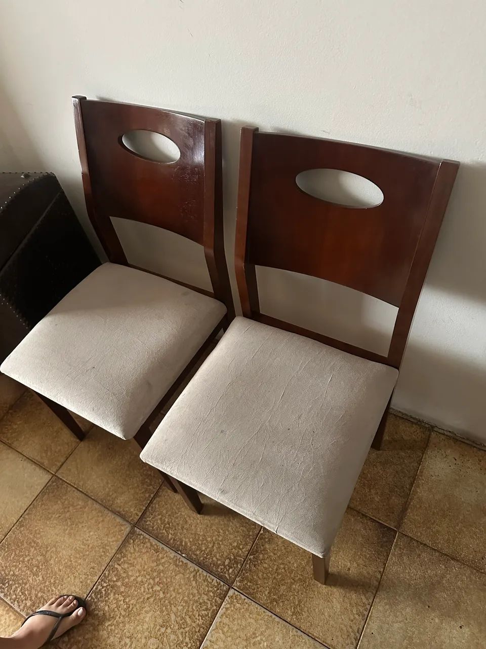 VENDO CADEIRAS DE MESA - Foto 2