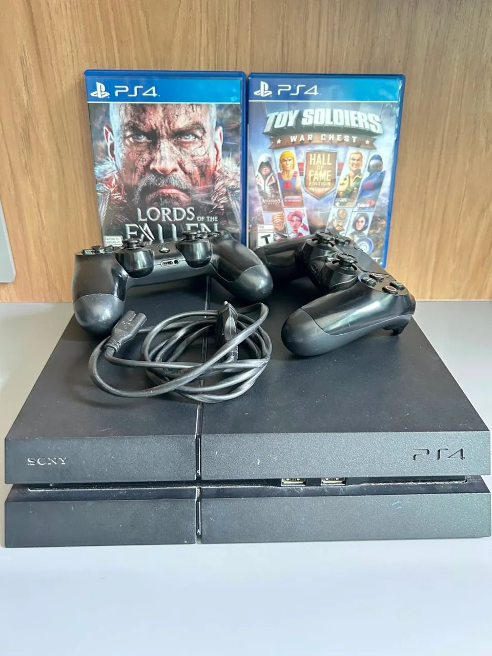 PlayStation 4 em bom estado - Foto 3