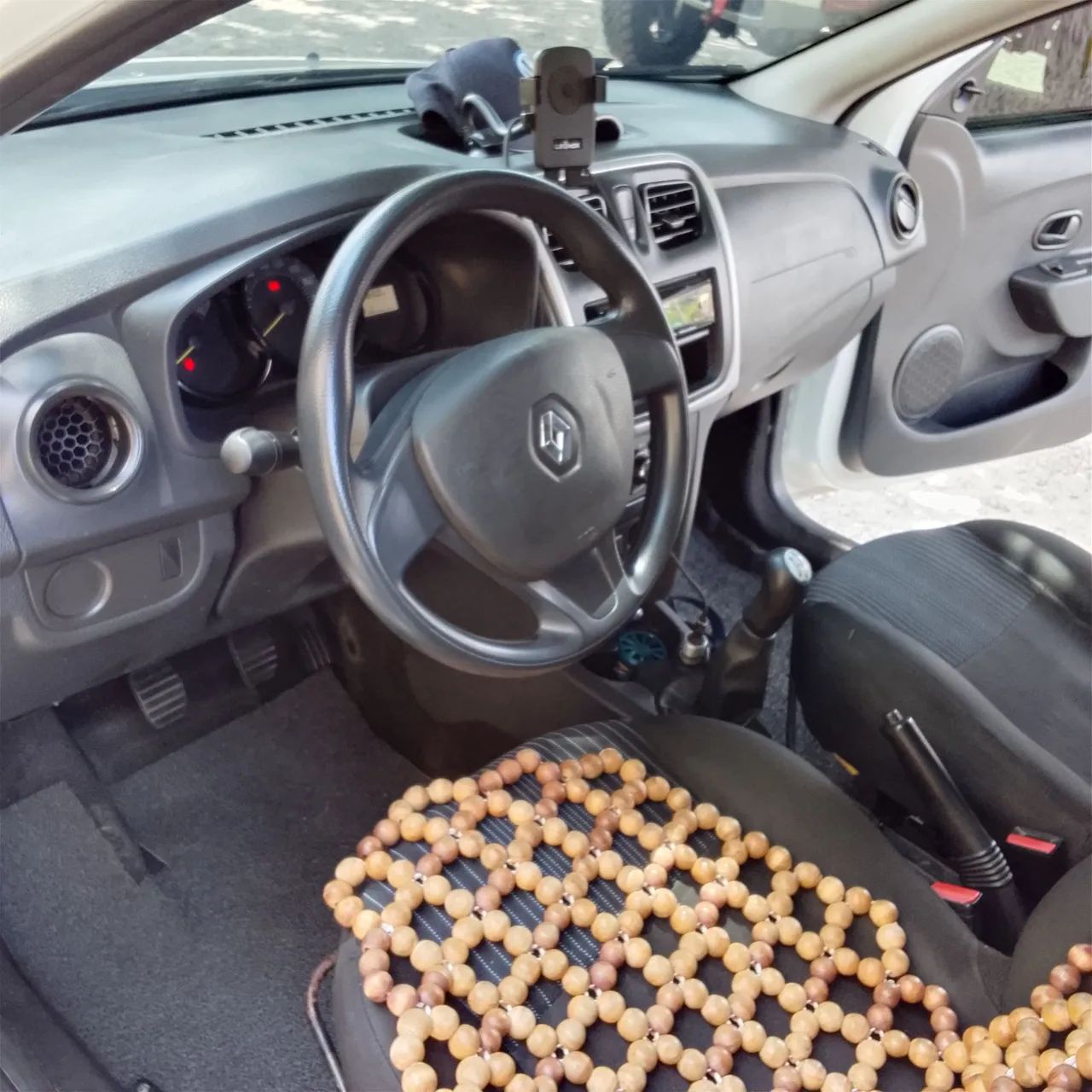 Renault Logan Authentique Flex 1.0 12V 4P 2018 - Foto 5
