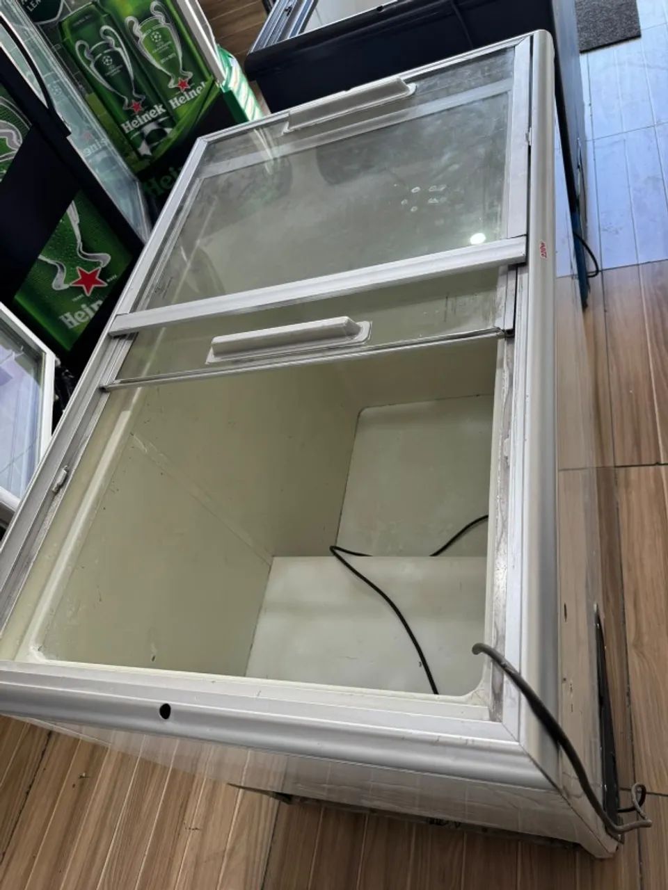 Freezer de 350 litros - usada - Foto 3