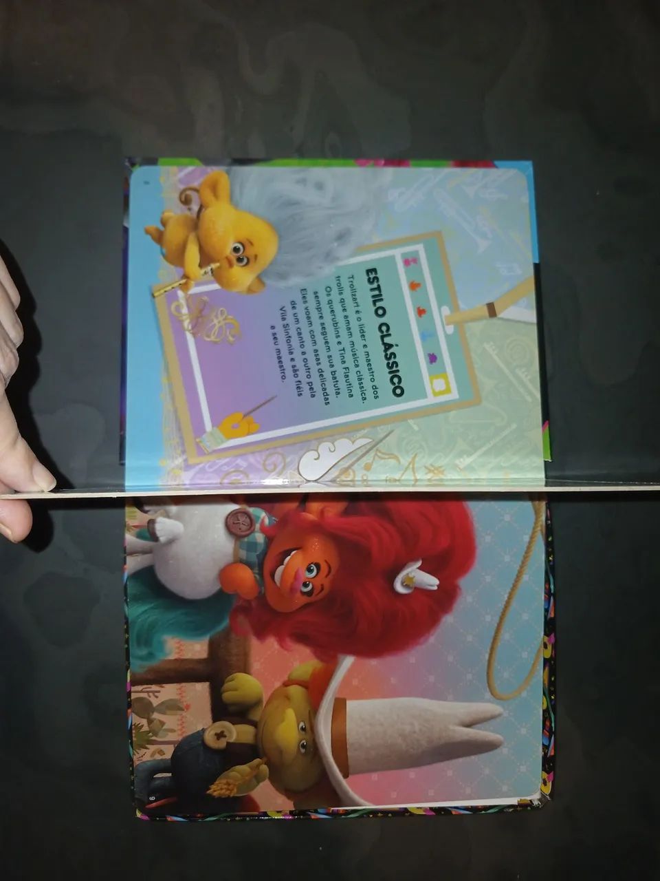 Livro trolls com miniatura - Foto 3