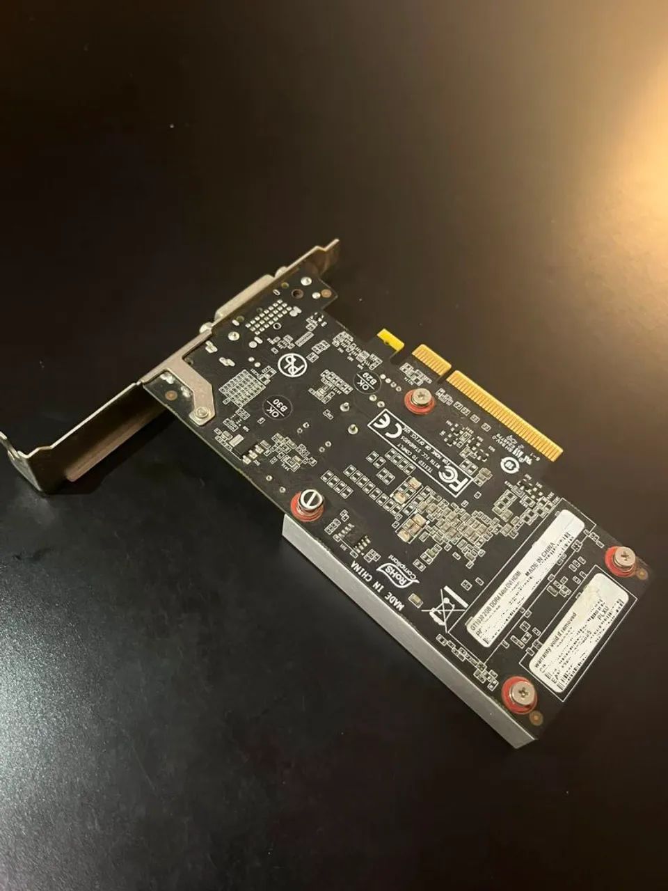 GT 1030 2GB - Foto 3