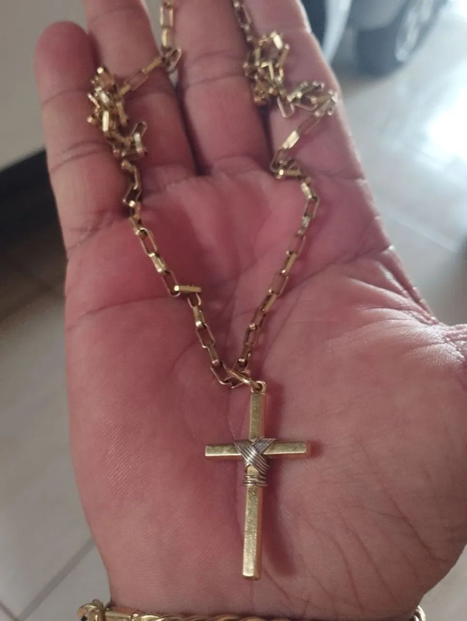 Cordão de ouro 18 