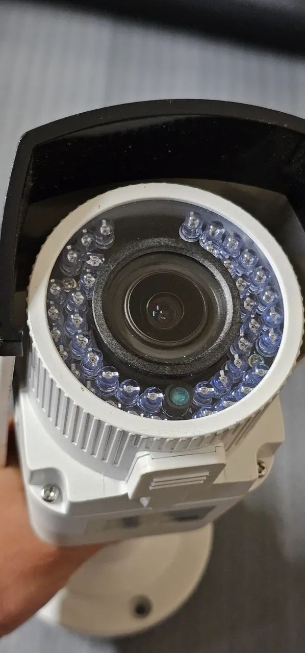 Câmera de vigilância Hikvision - Foto 2