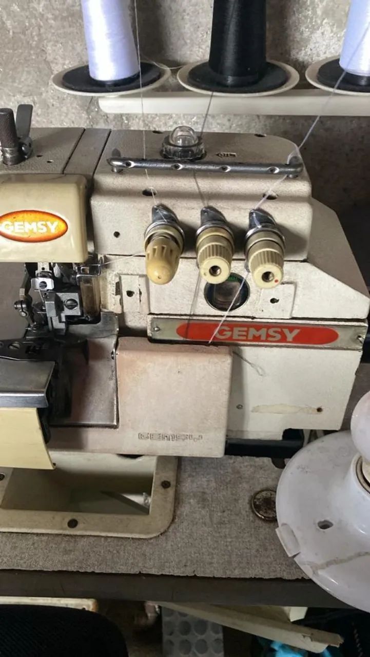 Máquina overloque industrial  - Foto 4