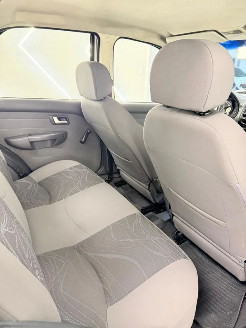 Fiat Siena EL 1.0 MPI Fire Flex 8V 4P 2013 - Foto 4