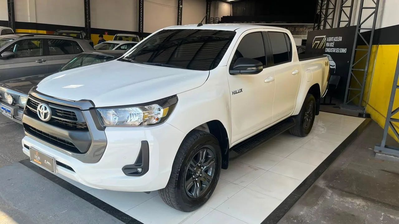 Toyota Hilux Hilux CD SR5 4x4 2.8 Diesel 2025