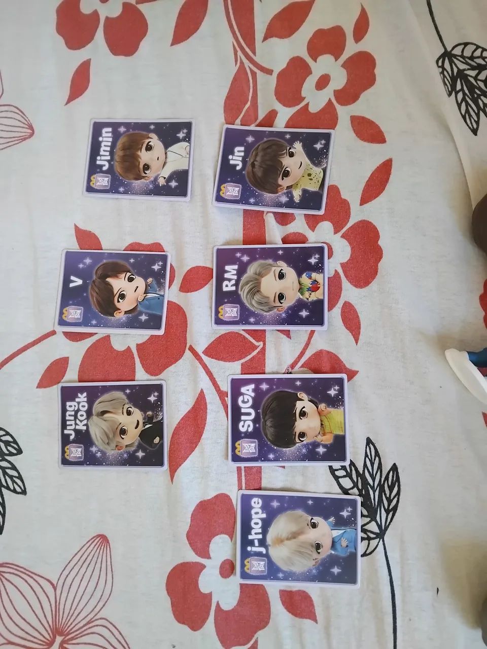 Bonecos do BTS McDonald's novos - Foto 3