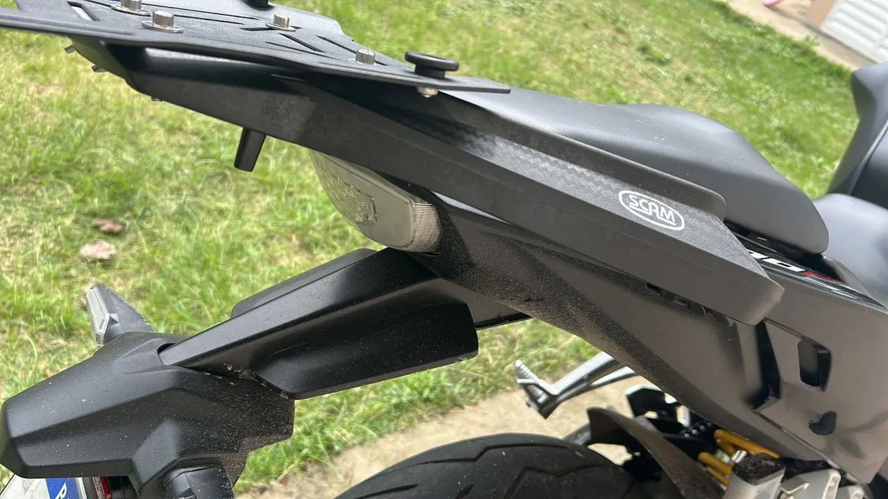 Suporte bau cb 300f