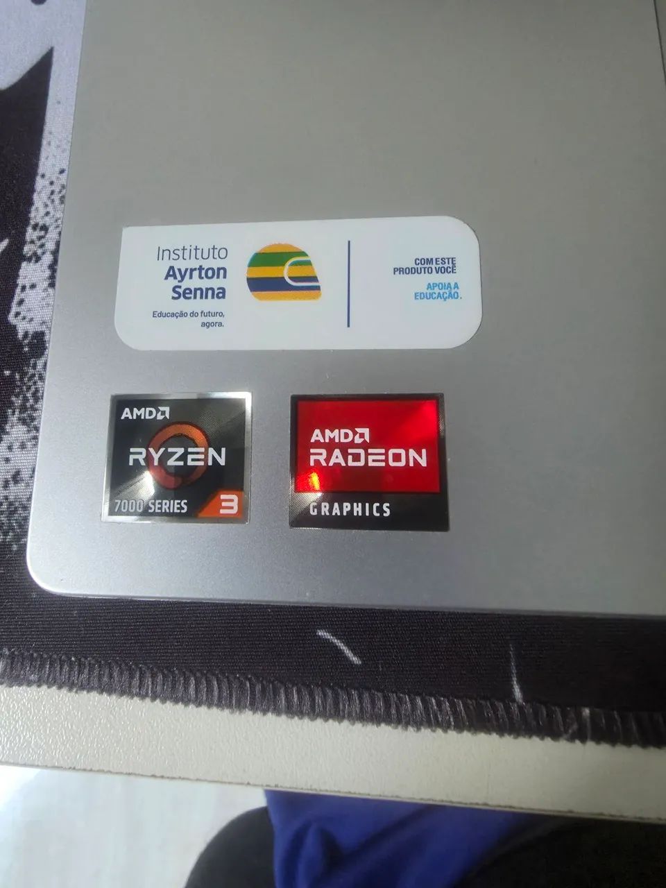 Notebook Lenovo IdeaPad 1 - Foto 4