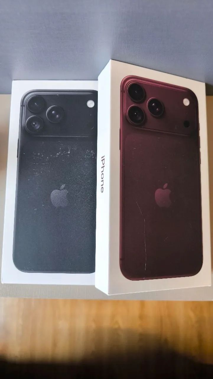 iPhone 18 pro Max 256 GB preto e roxo
