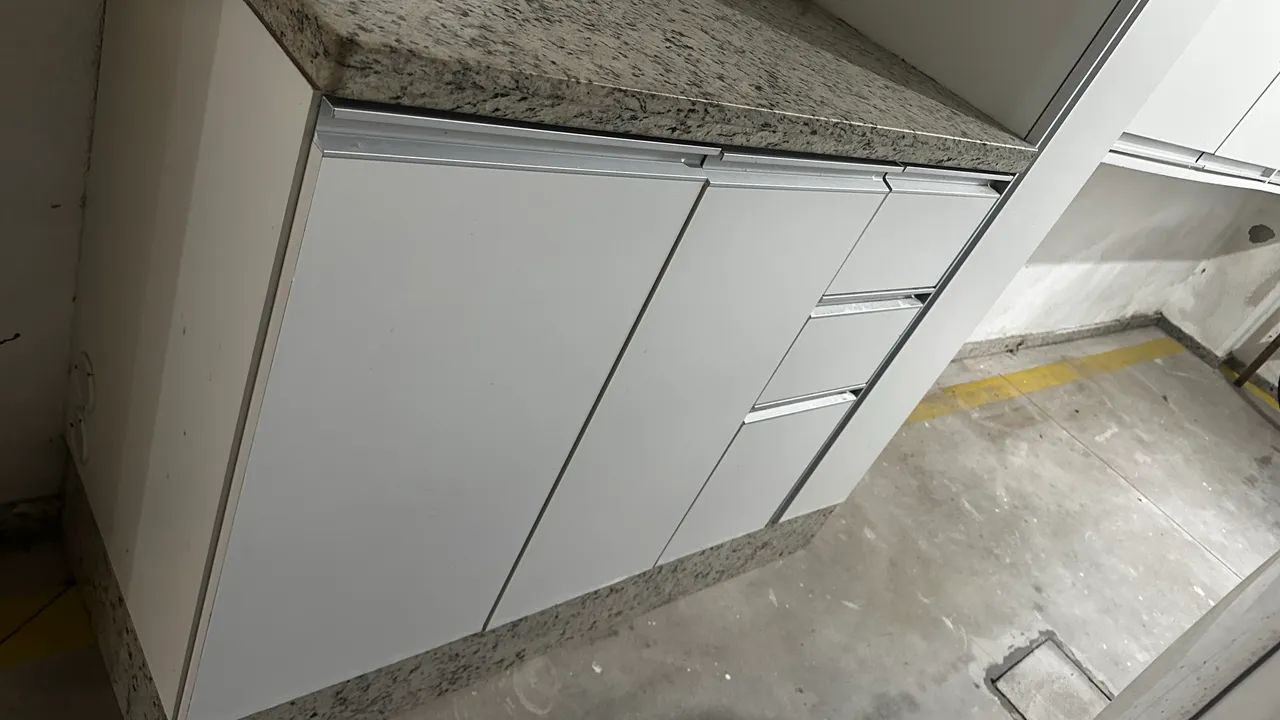 Armário com granito + Armário para Vassouras  - Foto 2