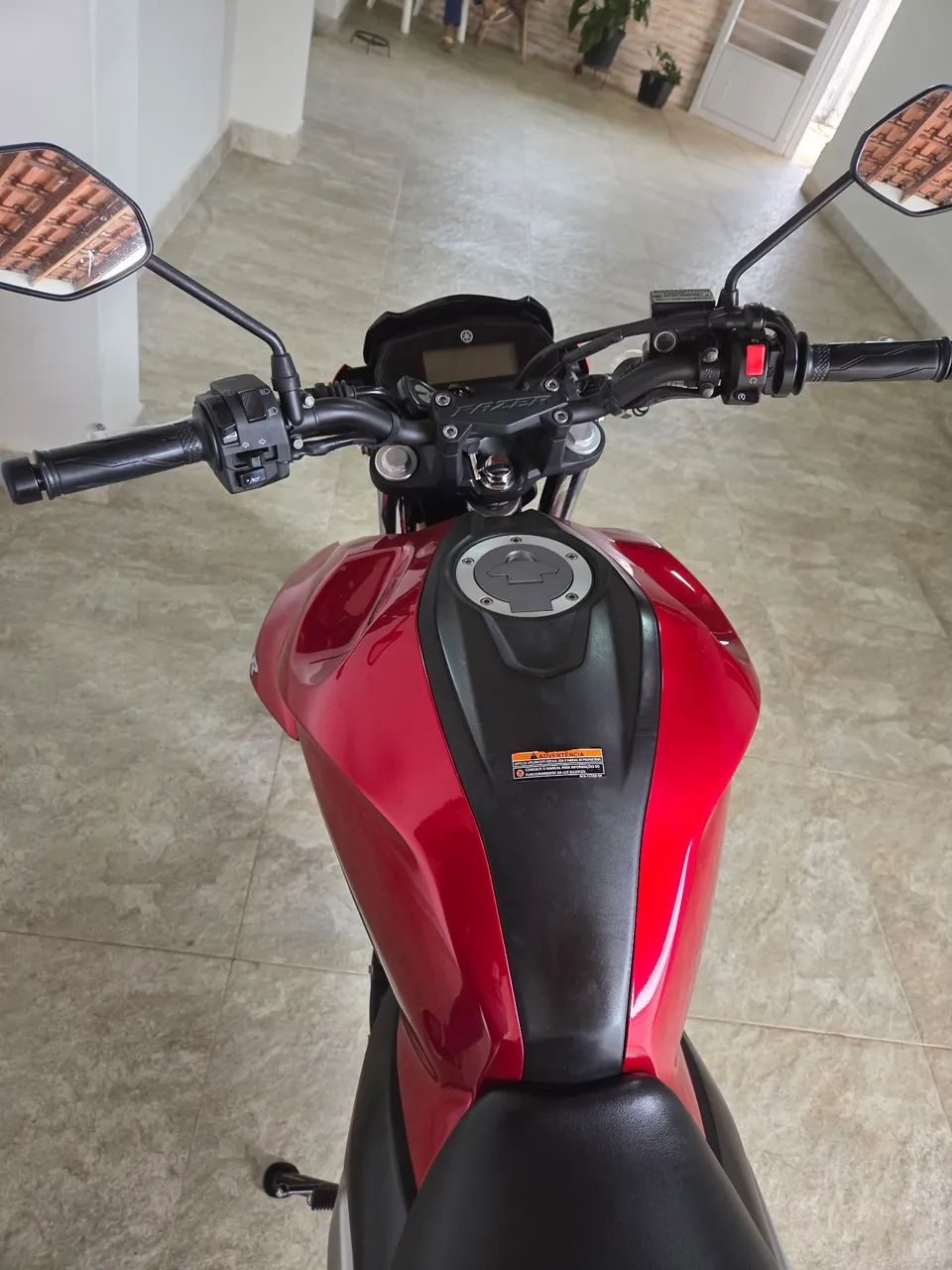 Yamaha Fazer 250 - 2023 - Varginha  - Foto 2