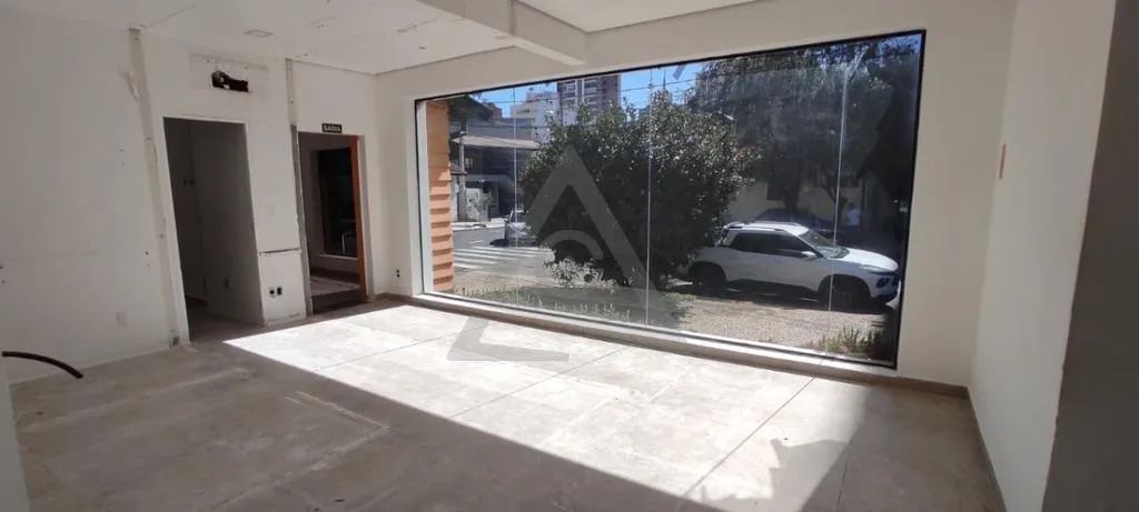 Casa para alugar em Campinas, Cambuí, com 4 quartos, com 64 m² - Foto 2