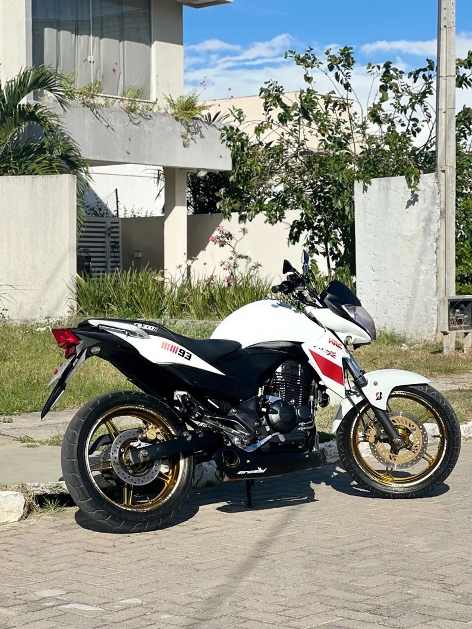 CB 300 - Foto 2