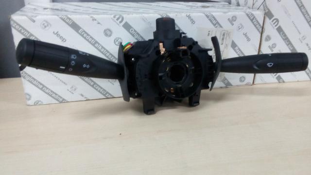 100190779-Chave De Seta Uno Com Pisca Alerta Preto Original Fiat - Foto 2