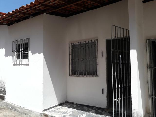 Alugar kitenet valor de 300 reais mês não pagar água só energia - Foto 5