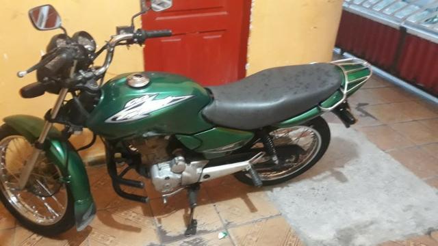 Vendo Moto Titan Honda 125 toda top p sair andando sem trabalho nenhum