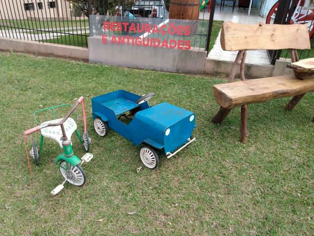 Brinquedos antigos e restaurações - Foto 3