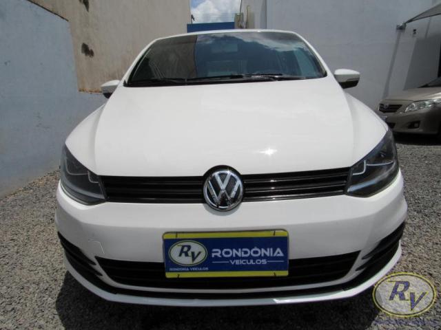 VOLKSWAGEN FOX 2014/2015 1.0 MI TRENDLINE 8V FLEX 4P MANUAL - Foto 4
