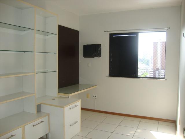 Aluga Excelente Apartamento no Bairro da Pedreira, no Ed. Plaza Athenee - Foto 11