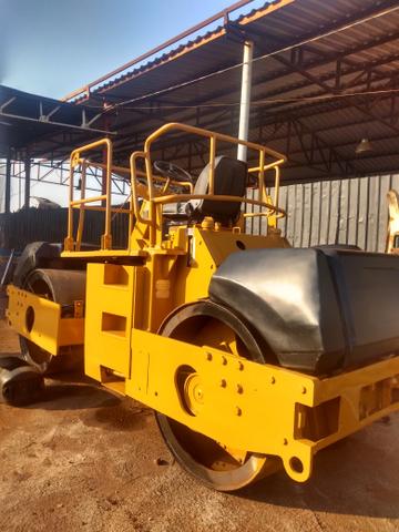 Rolo compactador 434C Cat 9500hs
