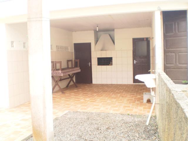 Casa em itapoá SC av. brasil 50m da praia para 8 pessoas - Foto 8