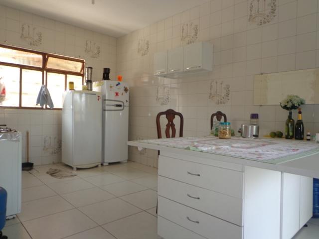 Casa em excelente localização , próximo a comércio variado. - Foto 16