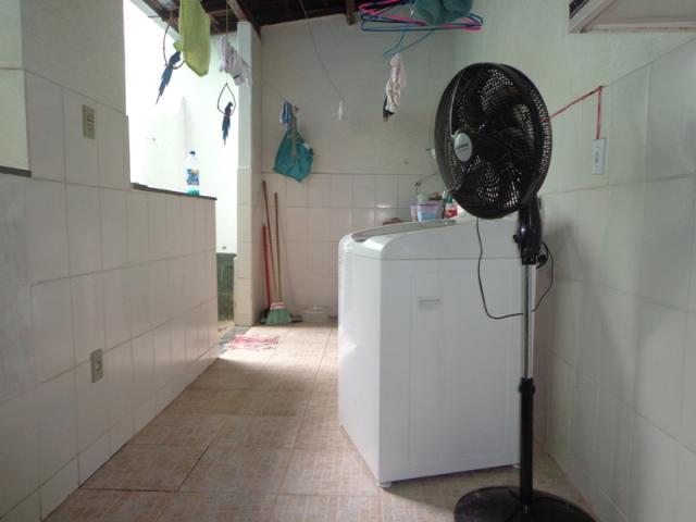 Excelente casa recuada em localização privilegiada. - Foto 18