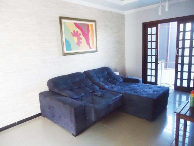 Oportunidade... excelente casa toda em porcelanato! - Foto 4
