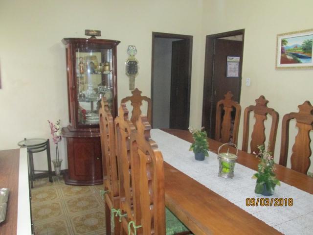 Rm imóveis vende. casa no melhor ponto do bairro, rua plana, casa estilo colonial, janelas - Foto 5
